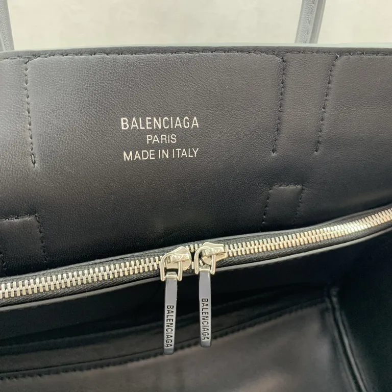 Balenciaga Bag 